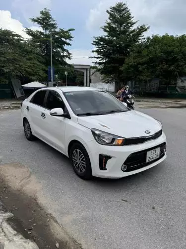 Bán xe Kia Soluto 