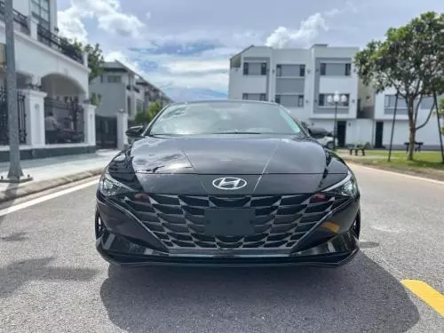 Bán xe Huyndai Elantra