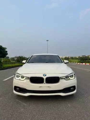 Bán xe BMW 320i