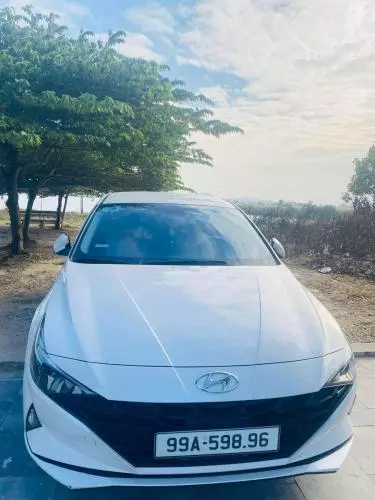 Bán xe Huyndai Elantra 