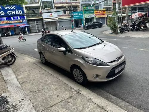 Bán xe Ford Fiesta