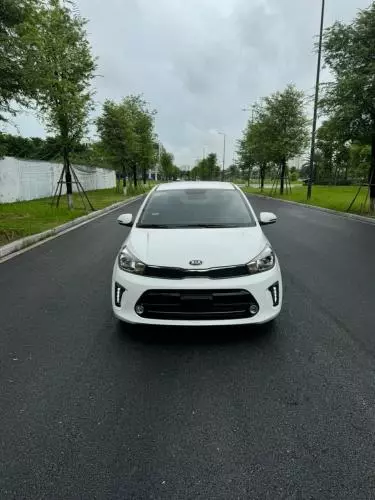 Bán xe Kia Soluto 