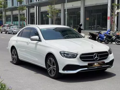 Bán xe Mercedes E180