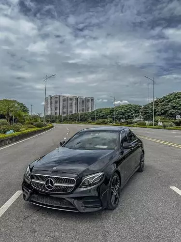 Bán xe Mercedes E300