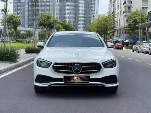 Bán xe Mercedes E180