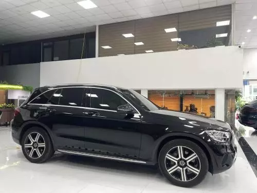 Bán xe Mercedes GLC200 