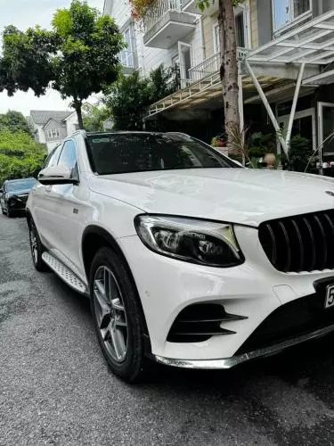 Bán xe Mercedes GLC300 
