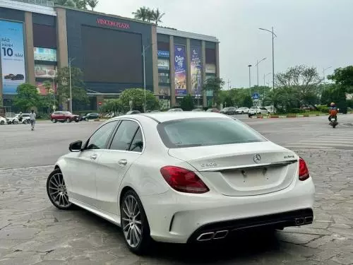Bán xe Mercedes C300