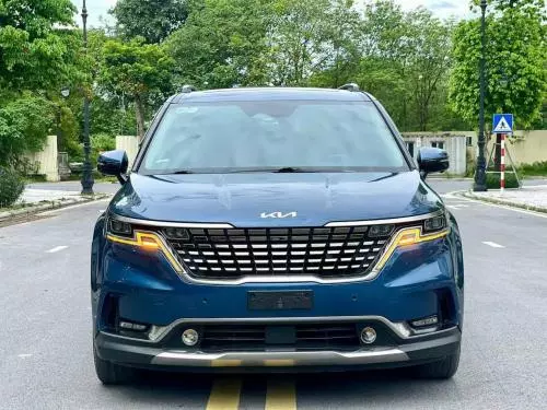 Bán xe Kia Carnival 