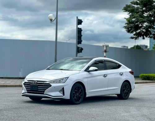 Bán xe Huyndai Elantra 