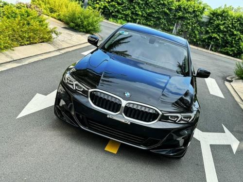 Bán xe BMW 320i