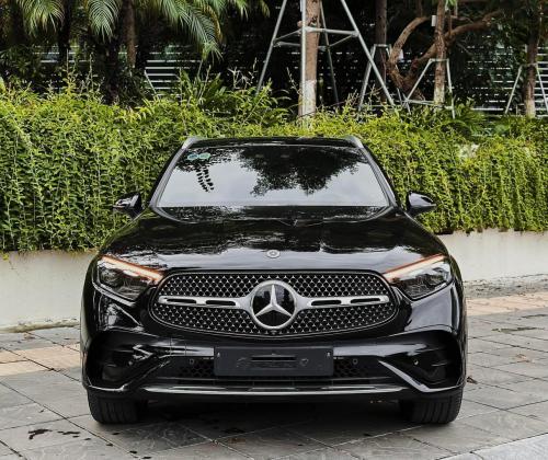 Bán xe Mercedes GLC300 