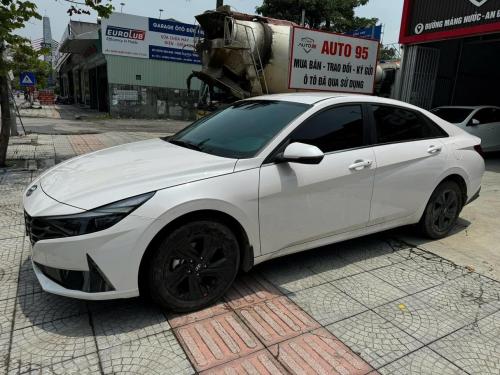 Bán xe Huyndai Elantra 