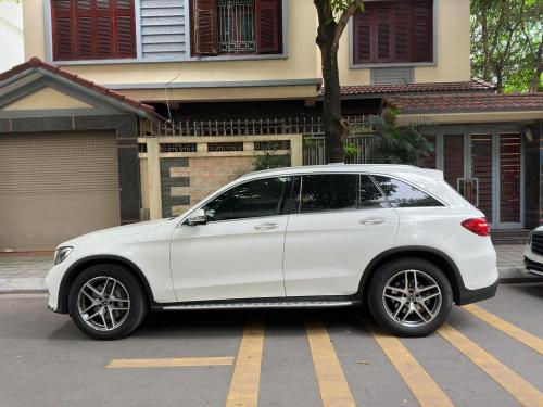 Bán xe Mercedes GLC300 