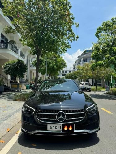 Bán xe Mercedes E180
