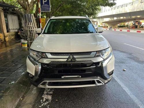 Bán xe Mitsubishi Outlander 