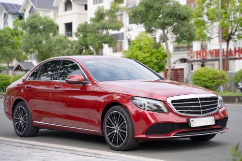 Mercedes C200 exclusive 2021 đỏ/đen, full lịch sử hãng 