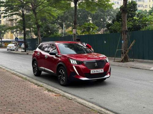 Peugeot 2008 GT line 2021