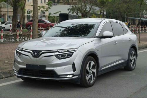 Vinfast VF8 Eco 2023