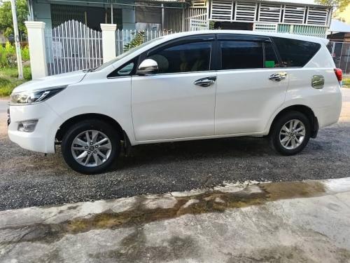 Gia đình cần bán xe Innova E sản xuất năm 2018 xe rất đẹp