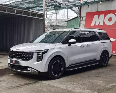 KIA Carnival 2025 bản Premium máy dầu