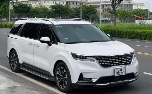 Bán Xe Kia Carnival 2022