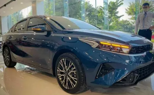 Bán Xe Kia K3 Giao Ngay Lập Tức - Đầy Đủ Màu Ưu Đãi 10Tr