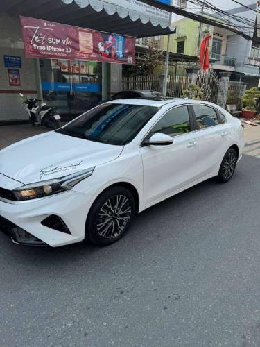 KIA K3 LUXURY 1.6 - ODO 41K