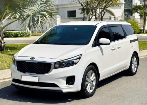 Kia Sedona 2.2 dầu tc Sx 2018 mới quá ạ