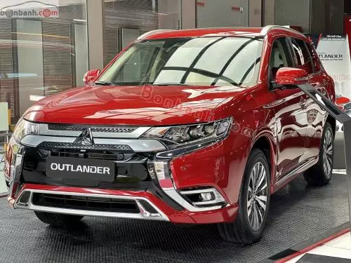 Bán Xe Mitsubishi Outlander Premium 2.0 CVT 2023
