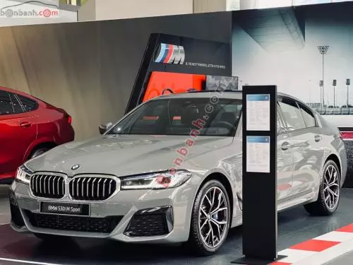 Bán Xe BMW 5 Series 530i M Sport 2022