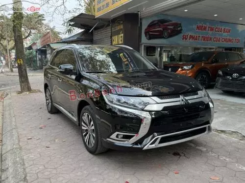 Bán Xe Mitsubishi Outlander Premium 2.0 CVT 2022