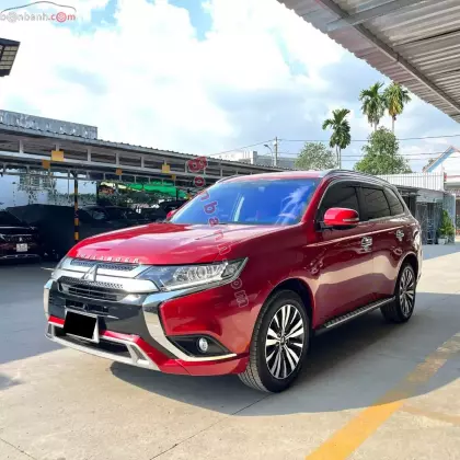 Bán Xe Mitsubishi Outlander 2.0 CVT 2022