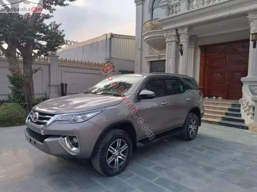 Bán Xe Toyota Fortuner 2.4G 4x2 AT 2020