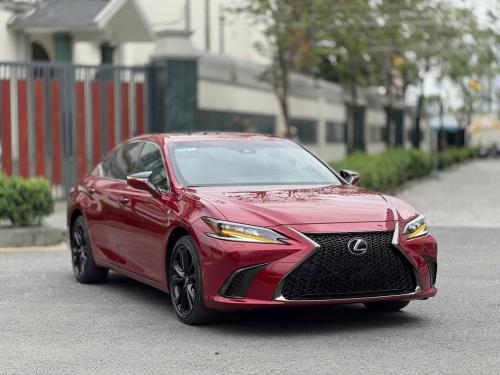 Hàng hót Lexus Es250 F-sport 2023 màu đỏ,Biển hà nội