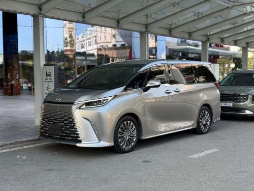 LEXUS LM500h sản xuất 2025