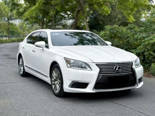 Lexus LS460L sx2016 xe một chủ 16vạn