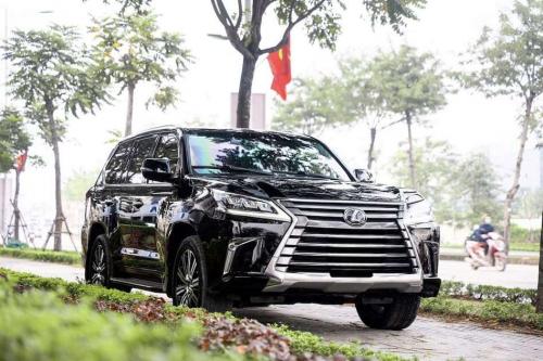 Lexus LX 570 2019 là SUV hạng sang cỡ lớn