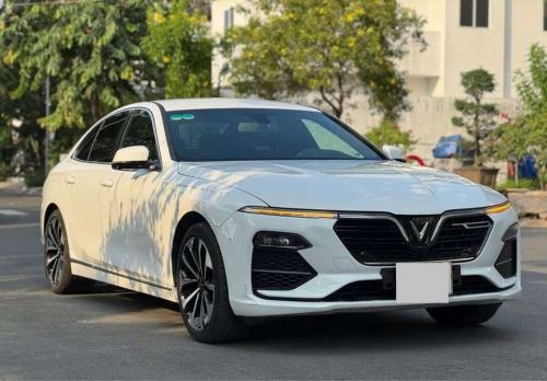 Lux A 2.0 prenium 2020 1 chủ mua mới 