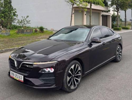 Lux a bản premium 2019, màu nâu ruby, odo 10v