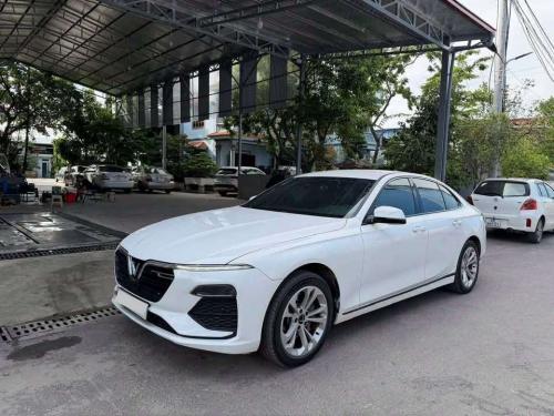 Lux a 2021 base chạy 10 vạn