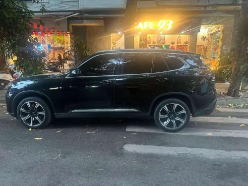 Lux SA Plus đen, đăng ký cuối 2020
