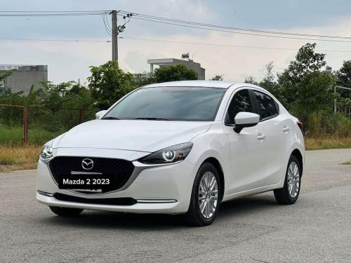 Mazda 2 sedan bản Luxury sx 23