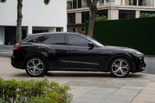 MASERATI LEVANTE 2020