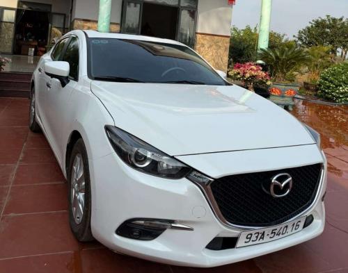 Mazda 3 2018 bản nâng cao cửa sổ trời 