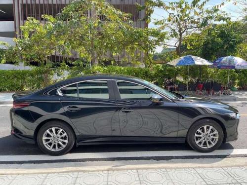 Mazda 3 2024 siêu đẹp đi có 19.000km