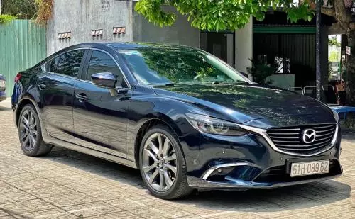 Bán Xe Mazda 6 2.0 Premium 2017