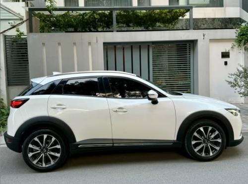 Mazda CX-3 bản cao cấp nhất Premium Full Option màu trắng cuối 2021