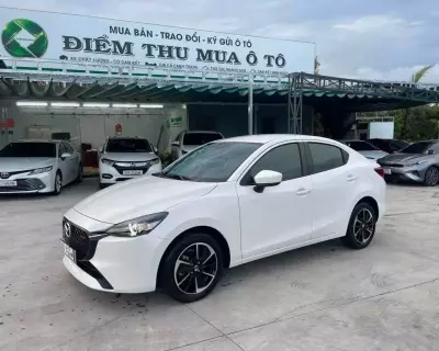 Mazda2 luxury 2025 lướt 12k zin k lỗi