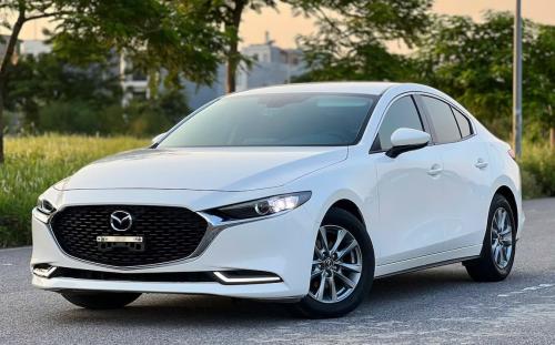 Bán Mazda3 Luxury sx2023 lăn bánh hơn 4 vạn km